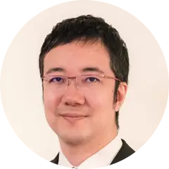 春日 伸弥 氏